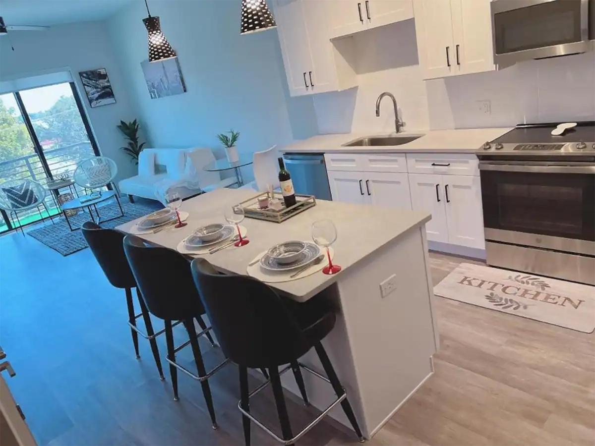 Lux Property Great For 1 To 8 Guests-Family Trip ,5Beds 2Rooms Staycation With Gym And Ev, Proximity To Downtown And Beaches เวสต์ปาล์มบีช ภายนอก รูปภาพ
