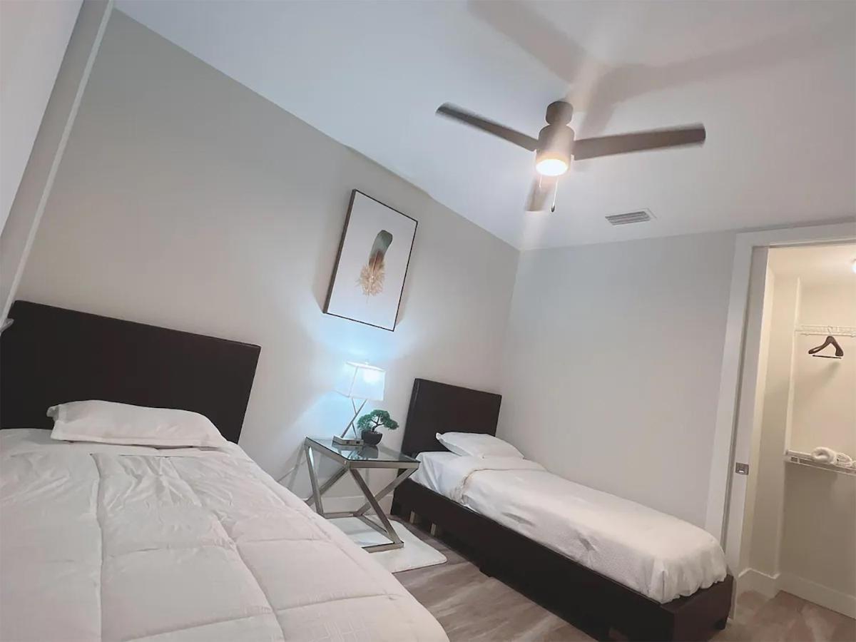 Lux Property Great For 1 To 8 Guests-Family Trip ,5Beds 2Rooms Staycation With Gym And Ev, Proximity To Downtown And Beaches เวสต์ปาล์มบีช ภายนอก รูปภาพ
