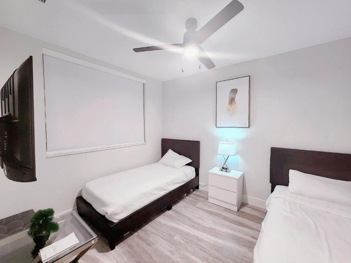 Lux Property Great For 1 To 8 Guests-Family Trip ,5Beds 2Rooms Staycation With Gym And Ev, Proximity To Downtown And Beaches เวสต์ปาล์มบีช ภายนอก รูปภาพ